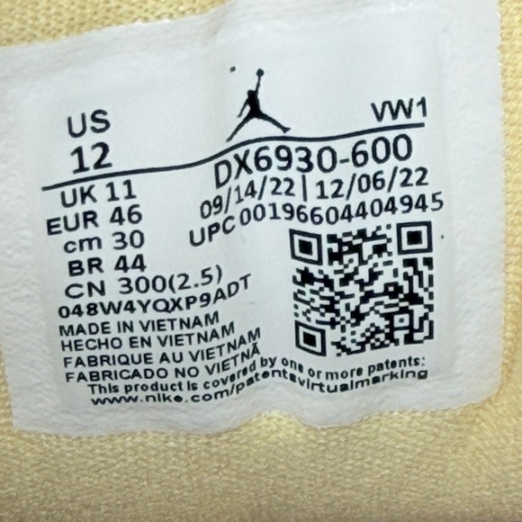 Size 12 / Nike Air Jordan 2 Retro Low/Air Jordan 2 Retro Low DX6930-600 - Picture 15 of 15